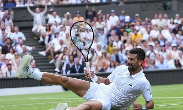 包含温网鏖战戴维斯杯，鲁德关键制胜的词条