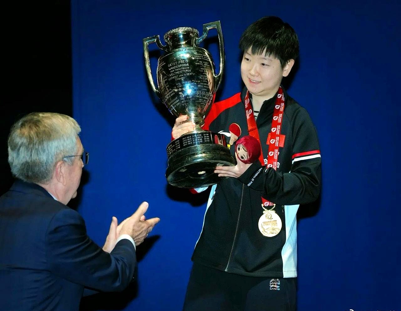 德国队横扫印尼队,李梓嘉惊艳四座 德国队横扫印尼队,李梓嘉惊艳四座