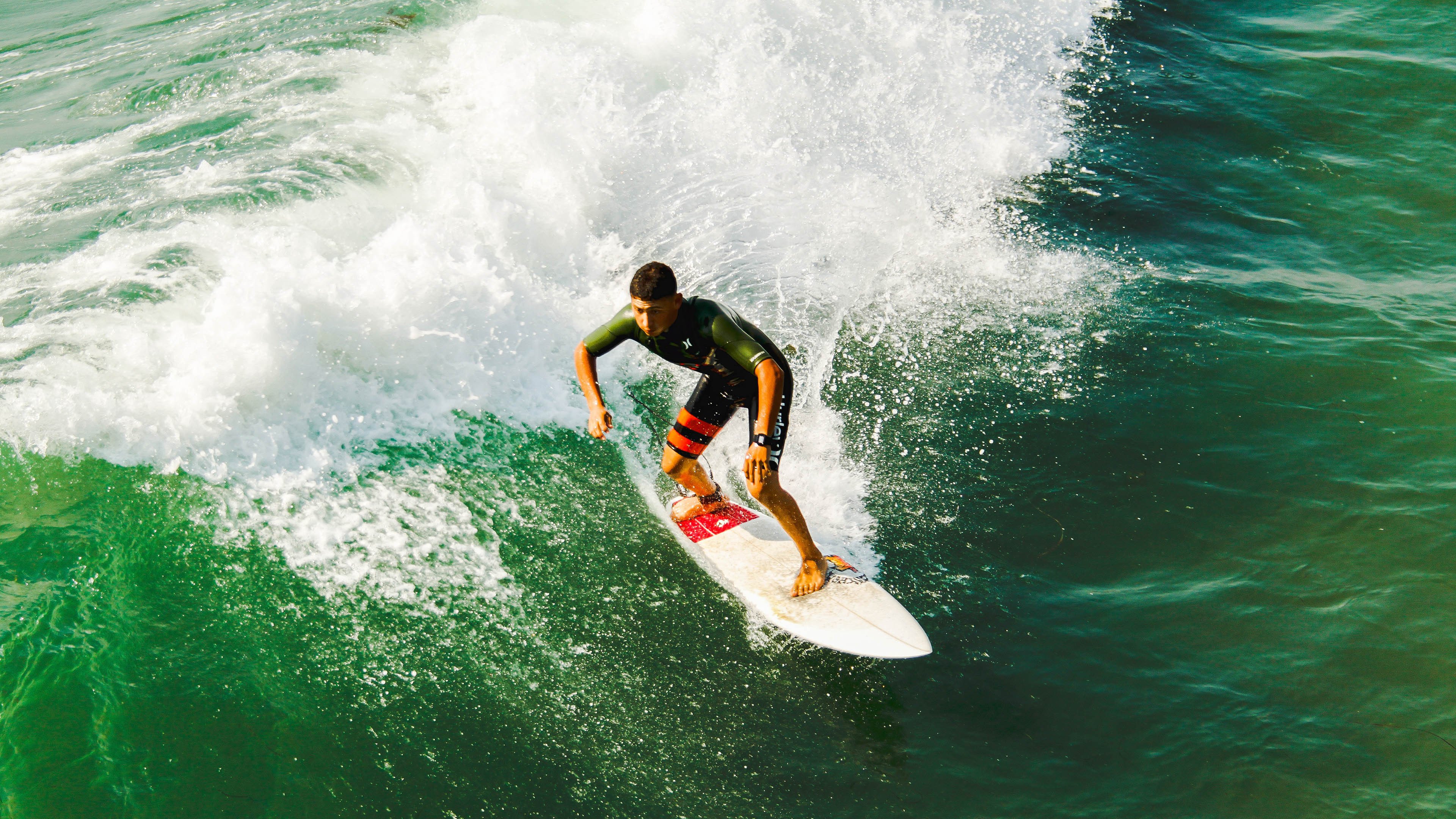 冰与火的足球诗篇,洪都拉斯的精密秩序,富安健洋的孤光燎原